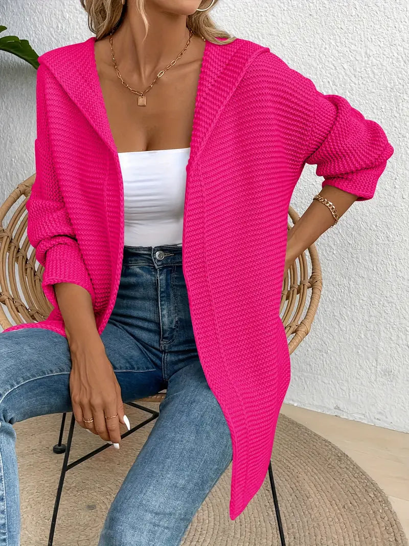 Kuschelige, elegante Strickjacke mit Kapuze von Amari