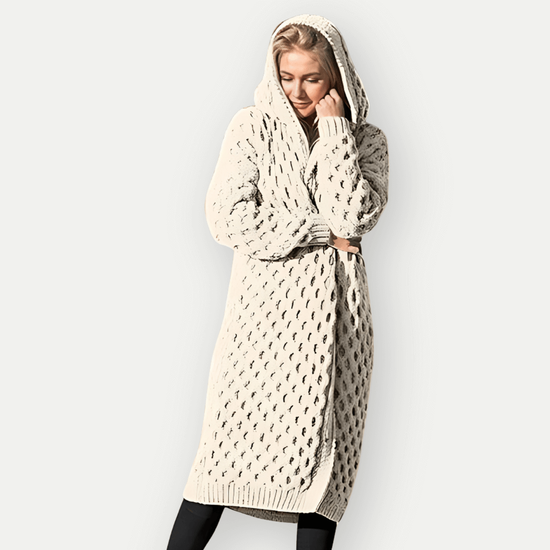 ModeGeist | Strickjacke - Lockere Passform - Langes Modell - Kapuze - Zopfmuster - Offene Vorderseite