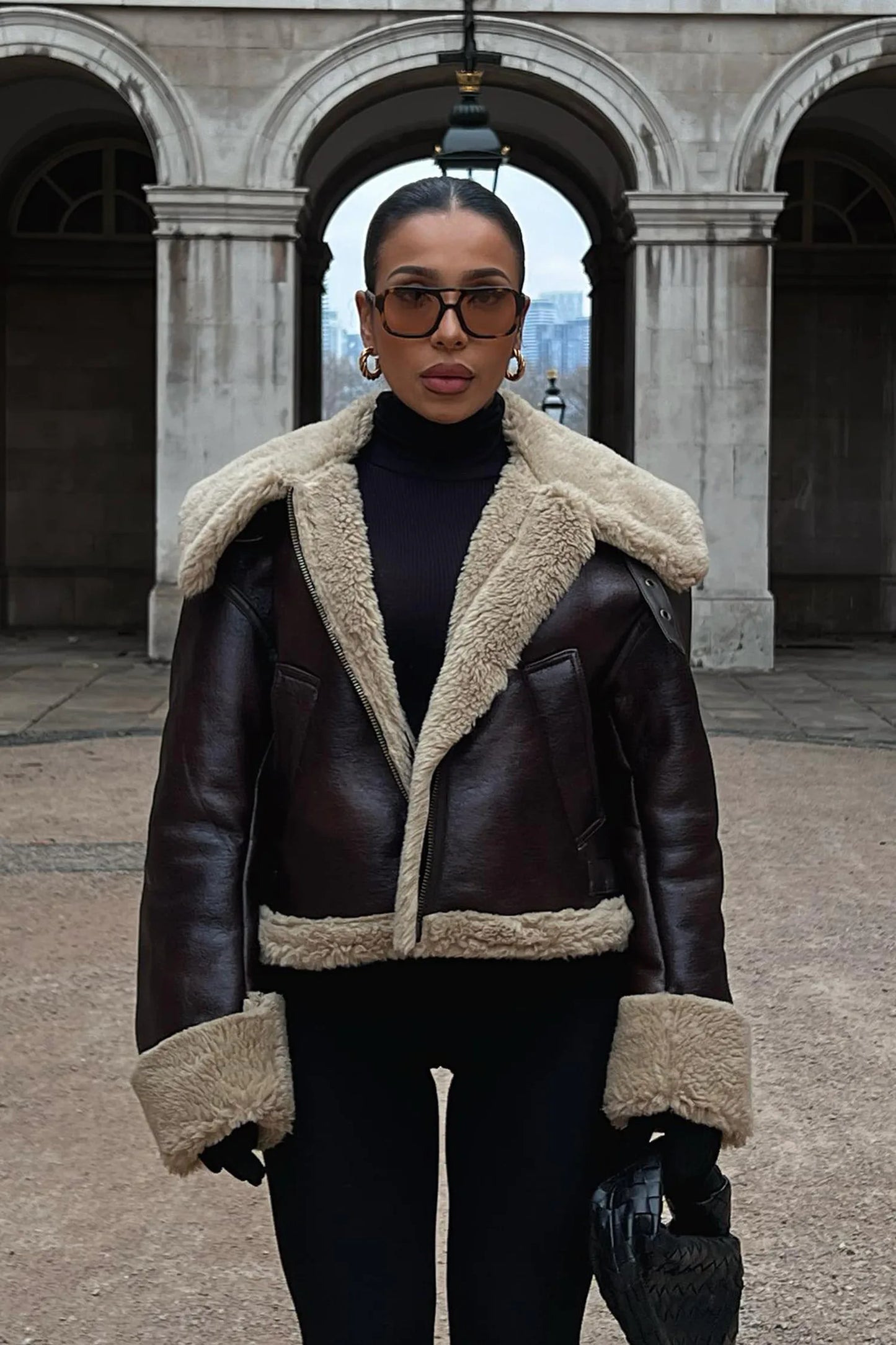 ModeGeist | Kunstleder Shearling Jacke Übergröße Schnitt