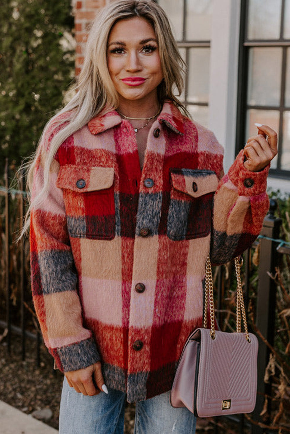 ModeGeist | Geräumige Karierte Orange Freizeitjacke mit Pattentaschen und Knöpfen
