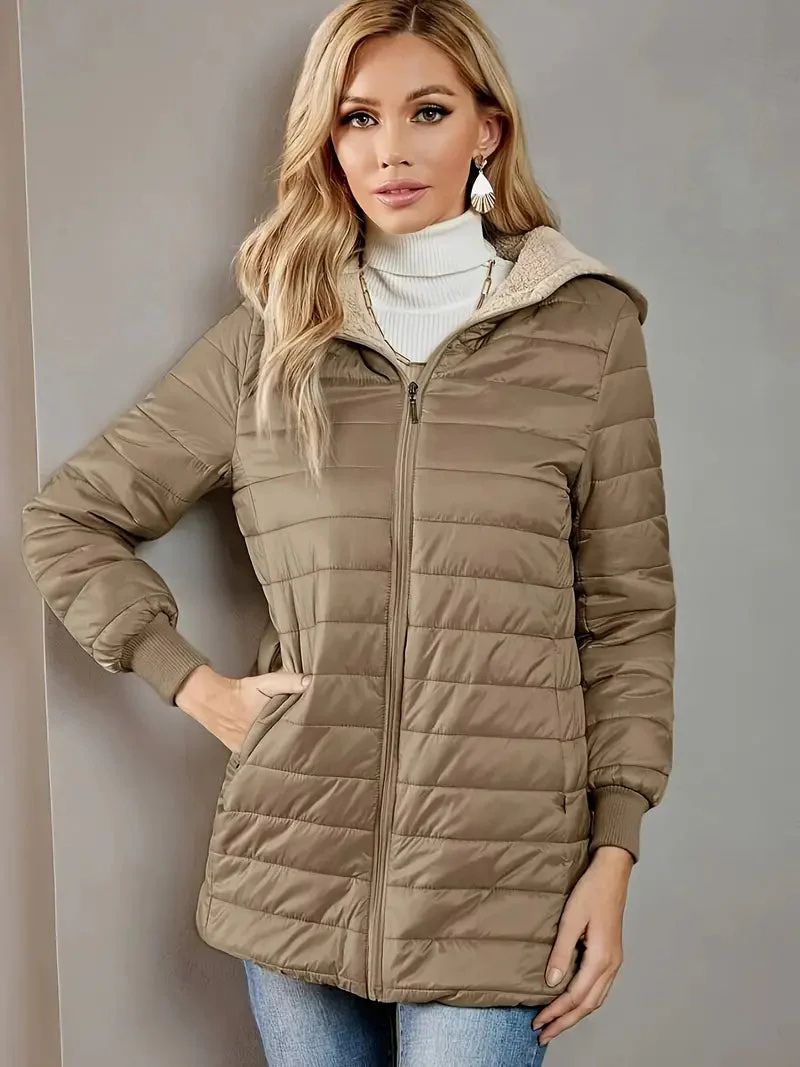 Kuschelige Kapuzenjacke für Damen – Annalise