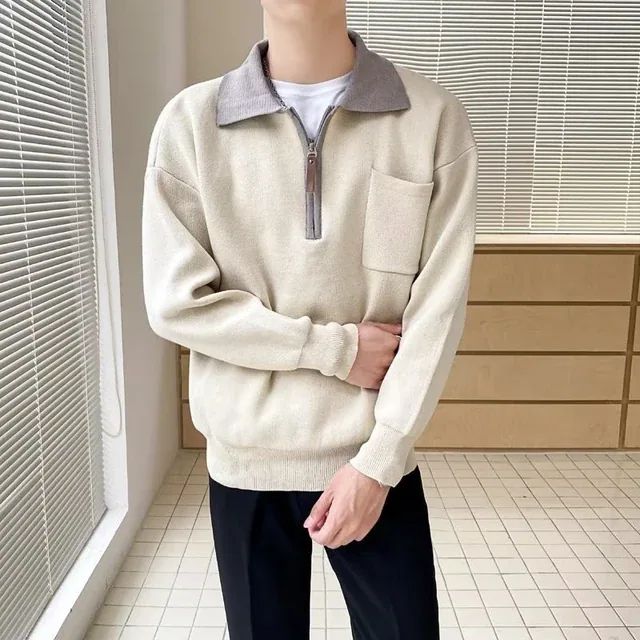 Hochwertiger Herrenpullover mit bequemem Stehkragen und Halbzipper