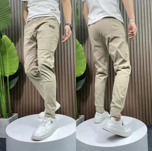 Cargohose mit vielen Taschen
