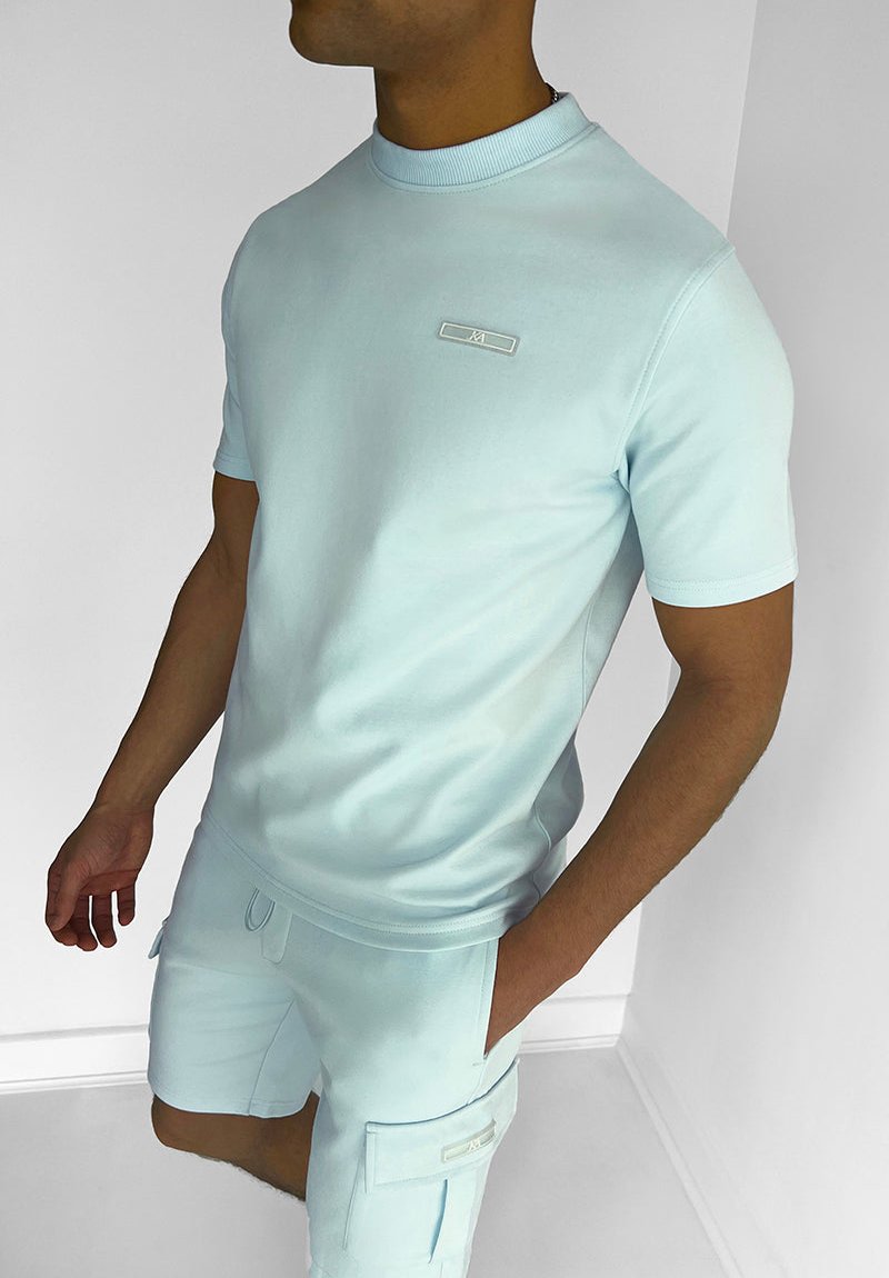 Modernes und bequemes Freizeit-Outfit für Herren
