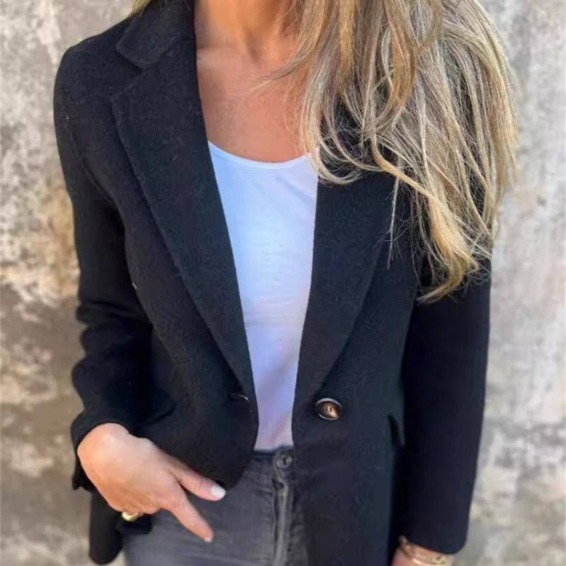 ModeGeist | Klassische Wolljacke Stilvoll und Komfortabel