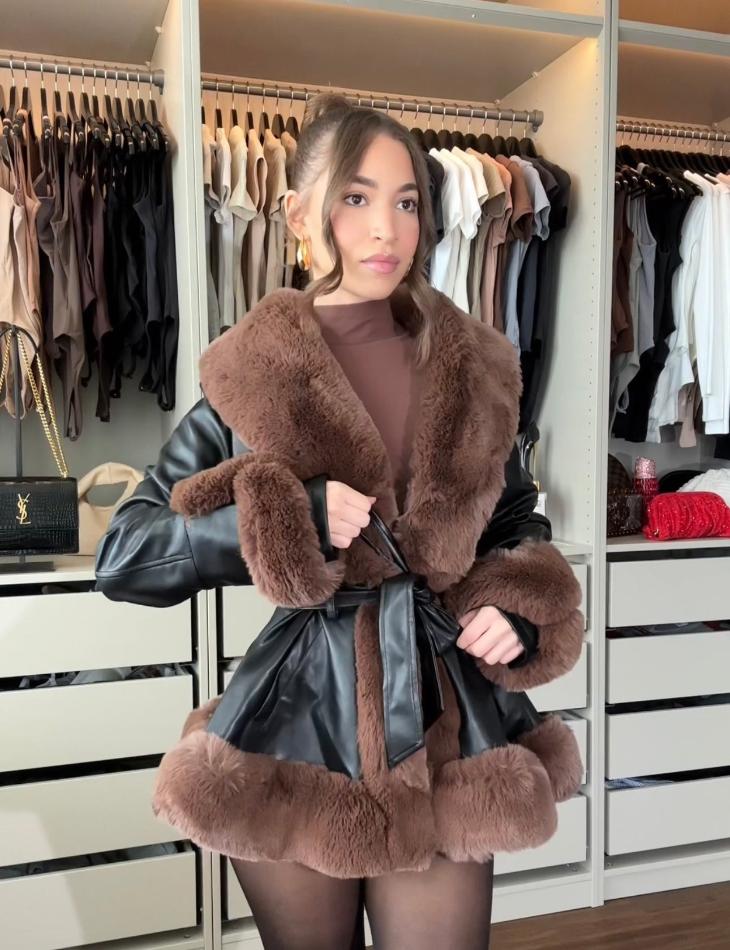 ModeGeist | Damen Winterjacke mit Kunstfell und Gürtel