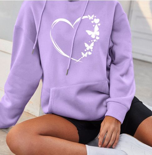 ModeGeist | Vibrant Hoodie mit Herzdruck Baumwolle Komfortabel