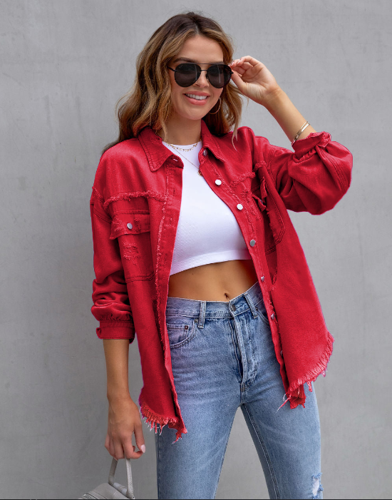 ModeGeist | Zerrissene Denimjacke in Übergröße