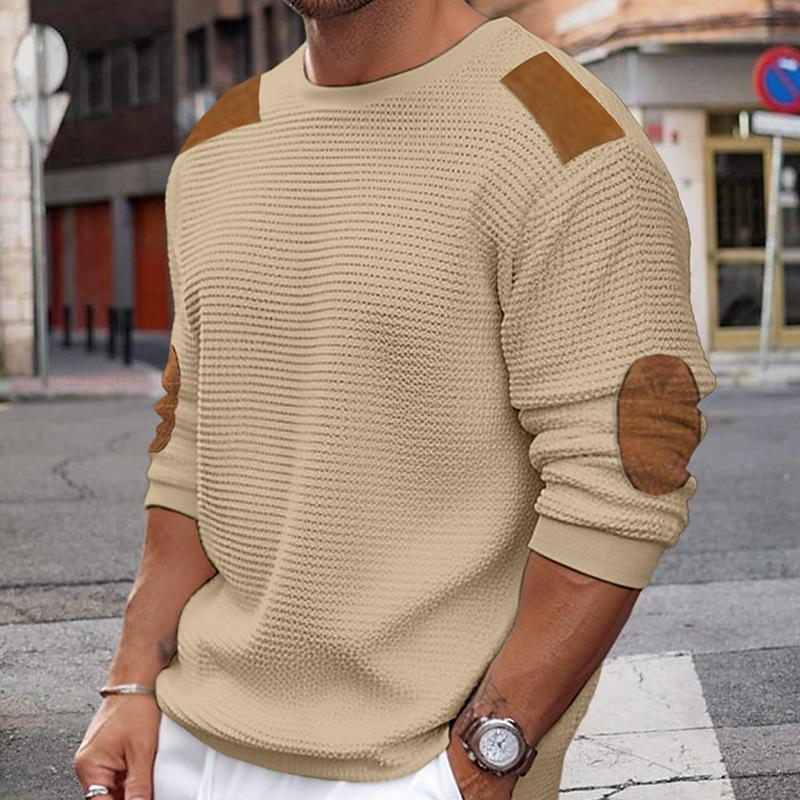 ModeGeist | Weißer Strickpullover mit Braunen Wildleder Akzenten