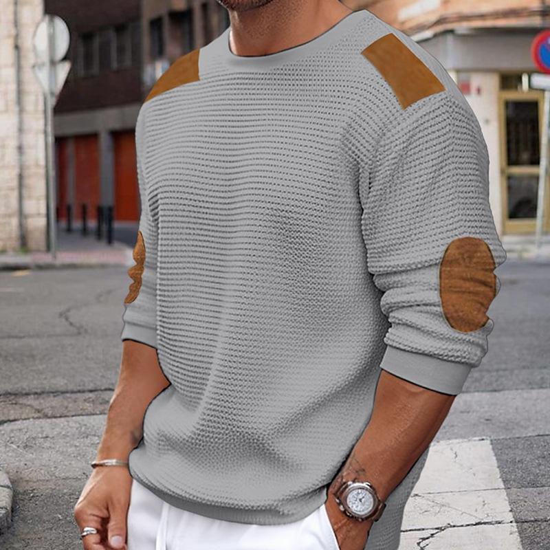 ModeGeist | Weißer Strickpullover mit Braunen Wildleder Akzenten