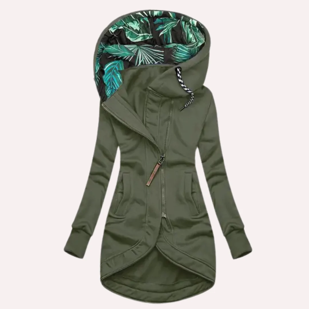 ModeGeist | Fleece-Jacke - Slim Fit - Asymmetrischer Reißverschluss - Gefütterte Kapuze mit Druck