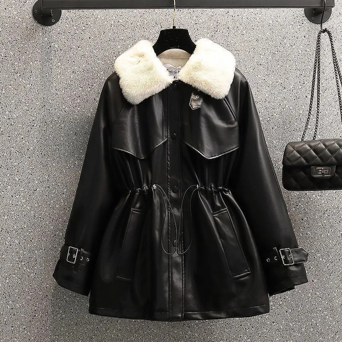ModeGeist | Damenjacke mit Ledereffekt und abnehmbarem Kragen