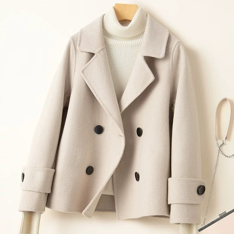ModeGeist | Mantel - Taillierter Fit - Woll-Look - Doppelreiher - Reverskragen - Kurze Länge
