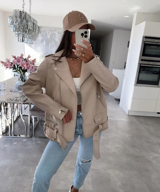 ModeGeist | Klassische Lederjacke für Damen, edel & vielseitig