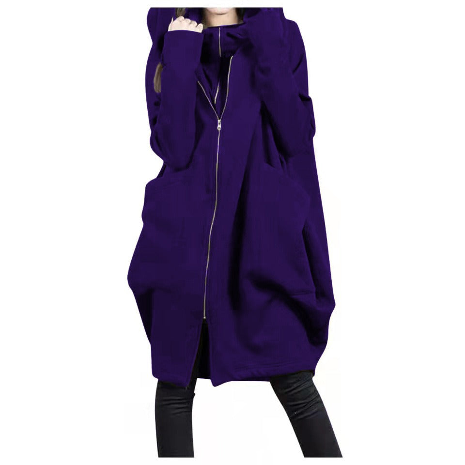 ModeGeist | Mittellanger Mantel - Oversized Fit - Kapuze - Reißverschluss - Weicher Woll-Look