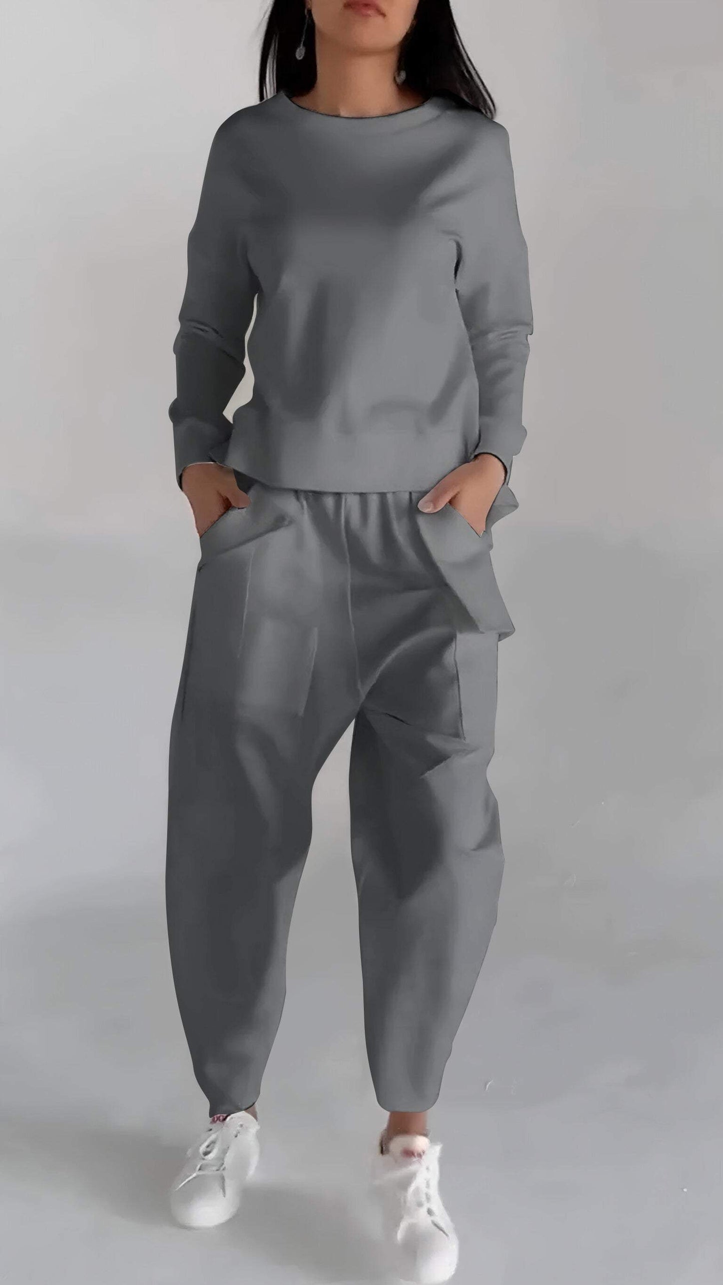 ModeGeist | Funktionales Damensatz mit Leichtem Pullover Look