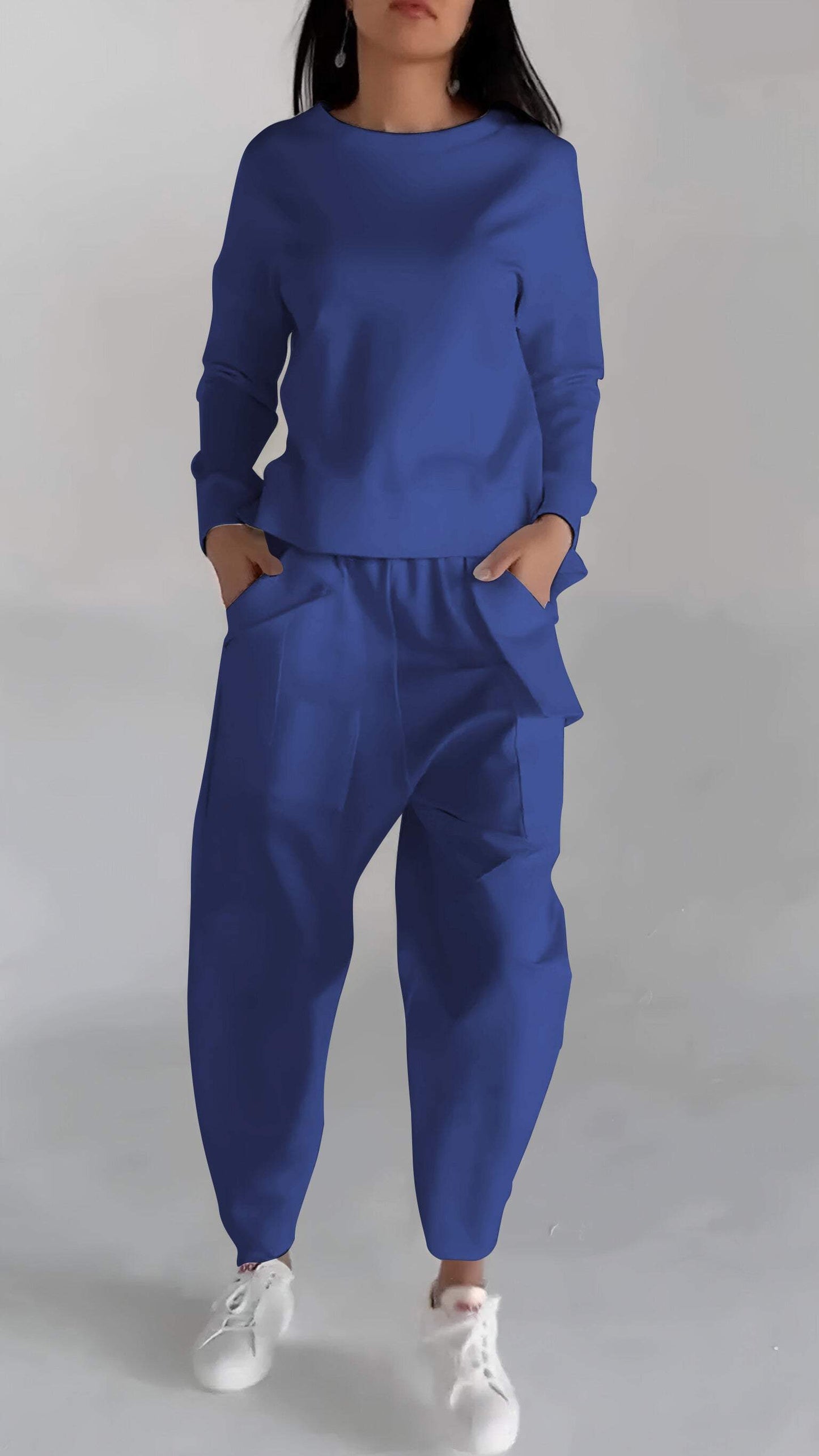 ModeGeist | Funktionales Damensatz mit Leichtem Pullover Look