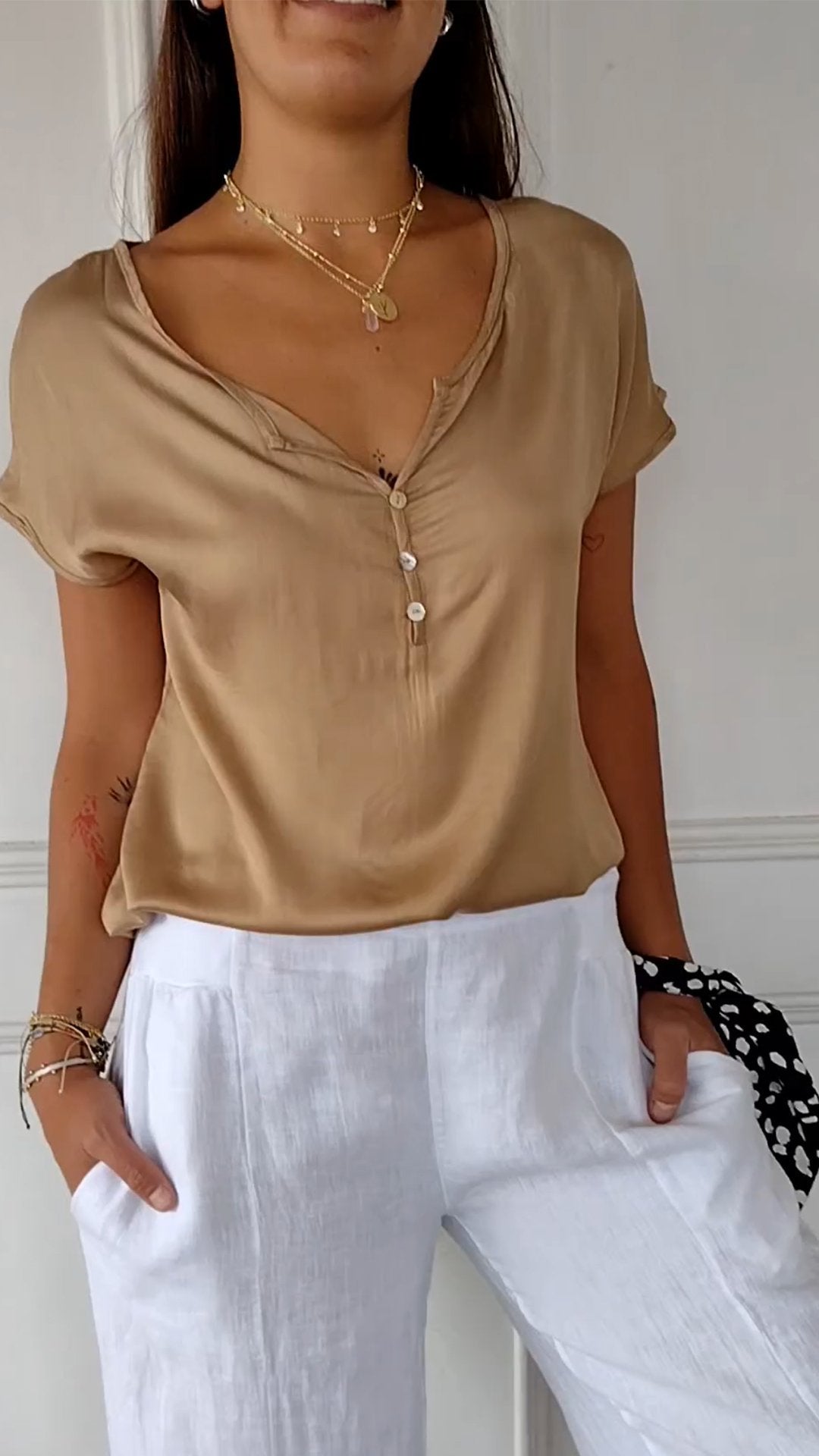 Phileine V-Neck T-Shirt: Comfort and Style