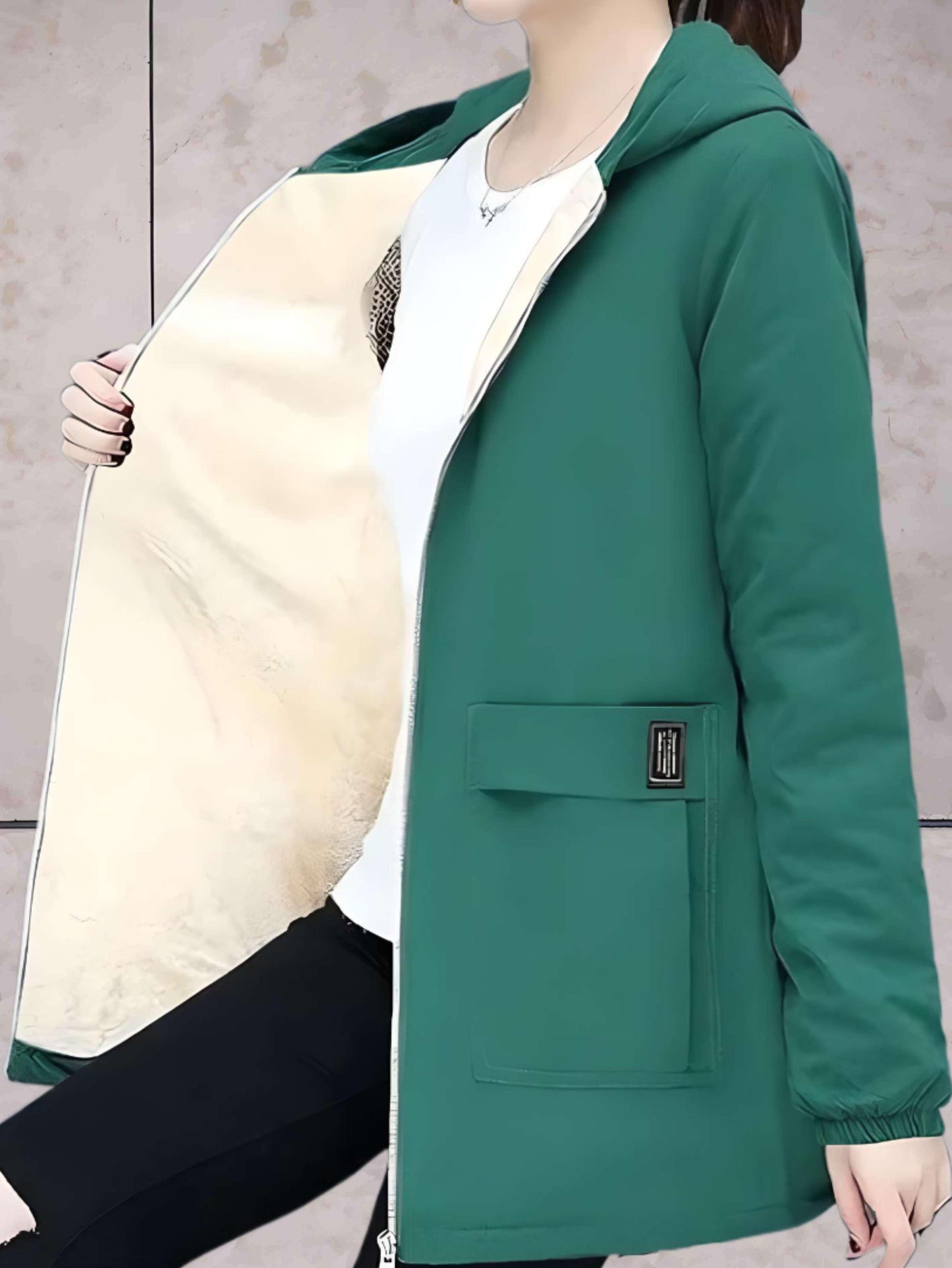 Manzie: Warme, dicke Lederjacke mit Fleecefutter und Kapuze.