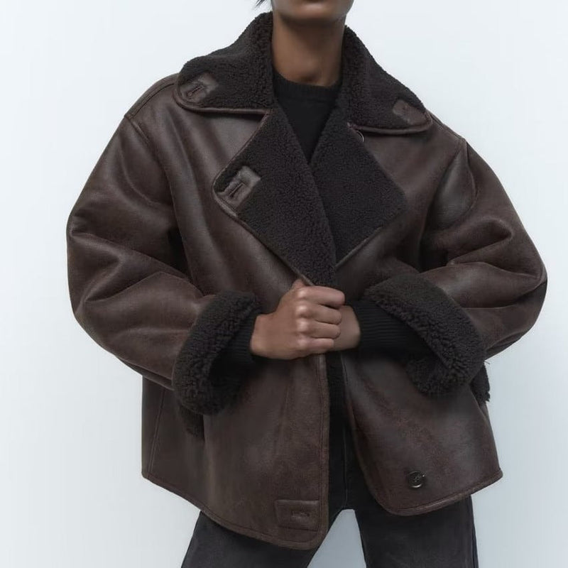 ModeGeist | Übergröße Lammfell Aviator Jacke Weiter Kragen mit Umschlägen
