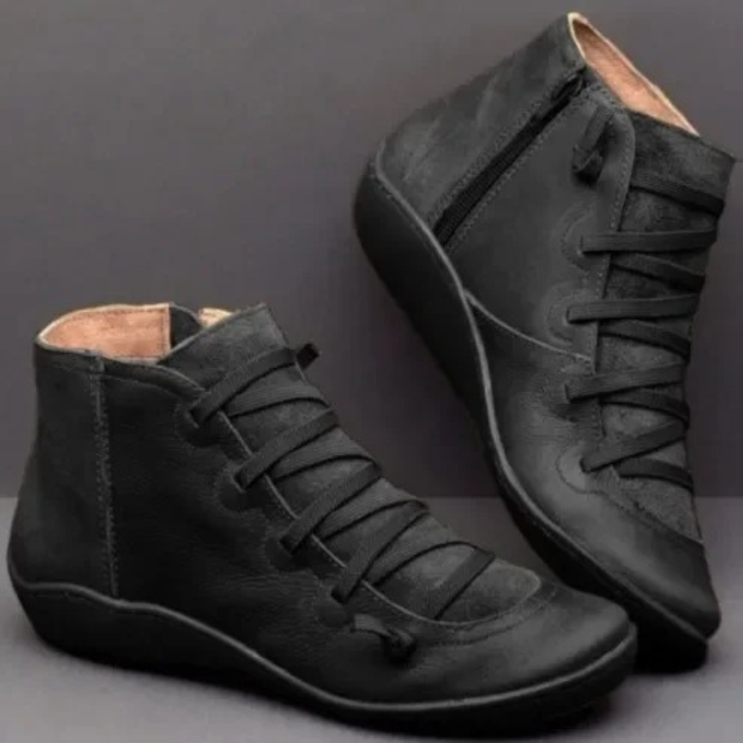 Sina:  Trendige Damen-Stiefeletten