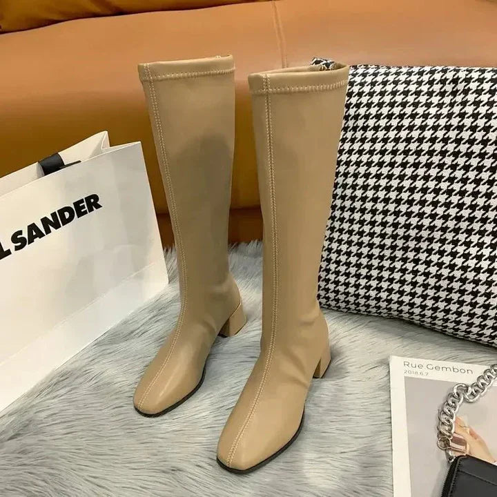 ModeGeist | elegante kniehohe Stiefel Blockabsatz