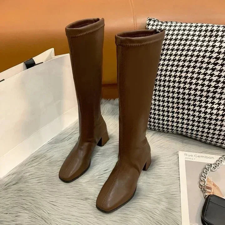 ModeGeist | elegante kniehohe Stiefel Blockabsatz