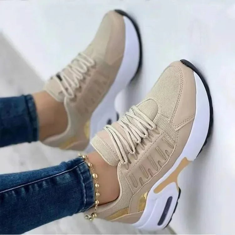 Anji Plateau Sneaker