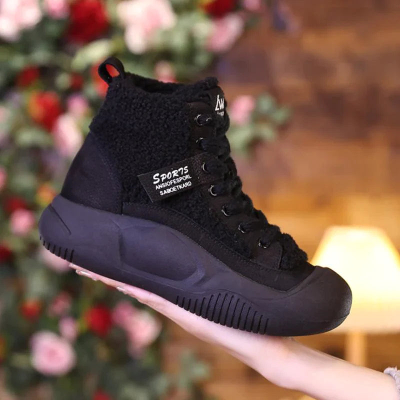 Warme Damen-Schuhe mit Charm