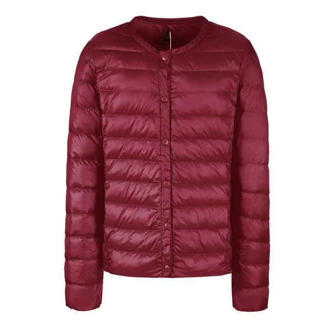 ModeGeist | Daunenjacke ohne Kragen "Elegance Essential"