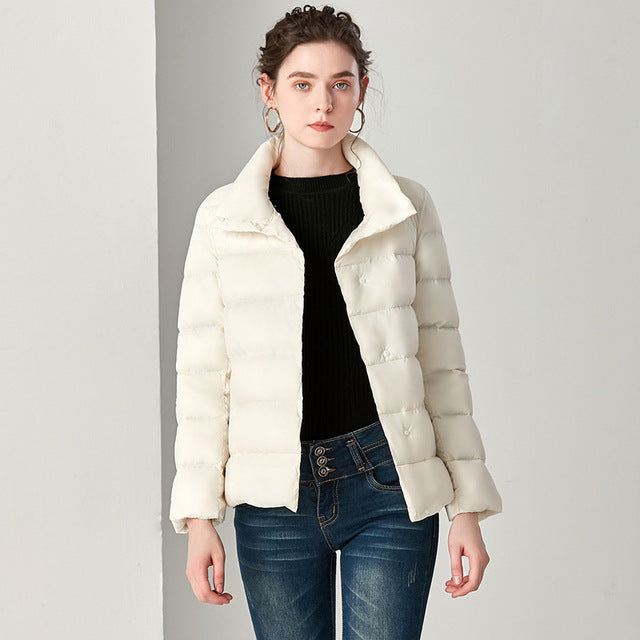 ModeGeist | Elegante Feder Ultra Light Daunenjacke Plus