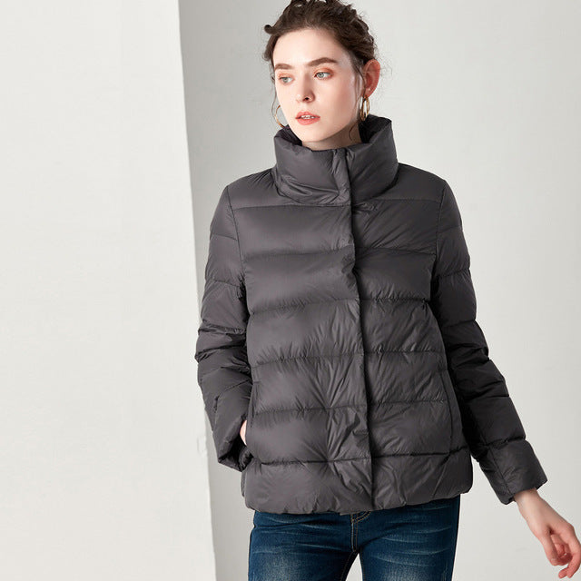 ModeGeist | Elegante Feder Ultra Light Daunenjacke Plus