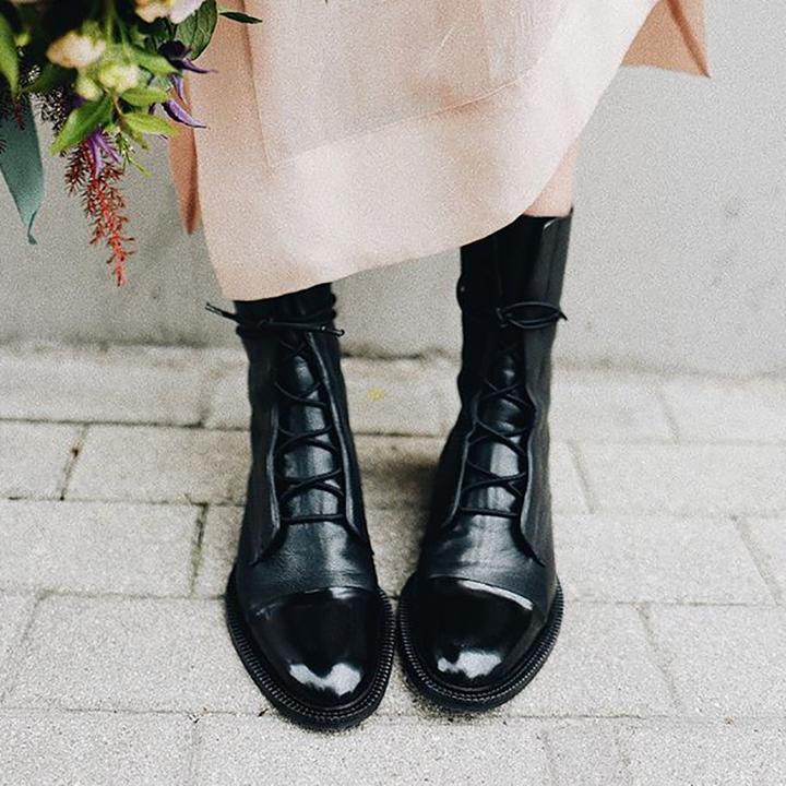 MODEGEIST Damen Absatz-Stiefeletten robuste Sohle elegantes Design