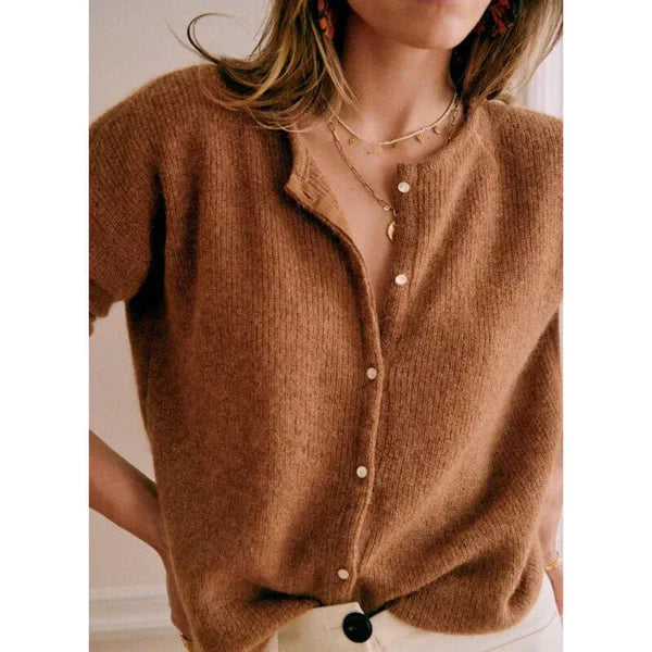 ModeGeist | Eleganter Pullover mit Knöpfen