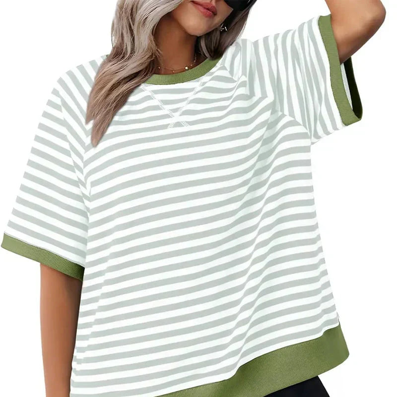 Eris:  Trendiges gestreiftes T-Shirt