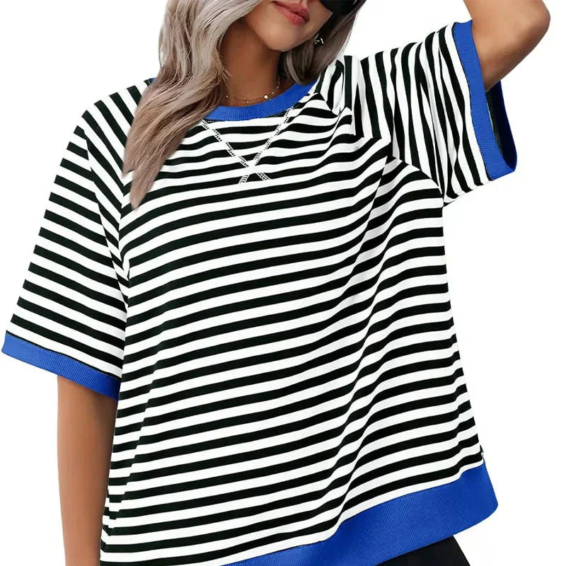 Eris:  Trendiges gestreiftes T-Shirt