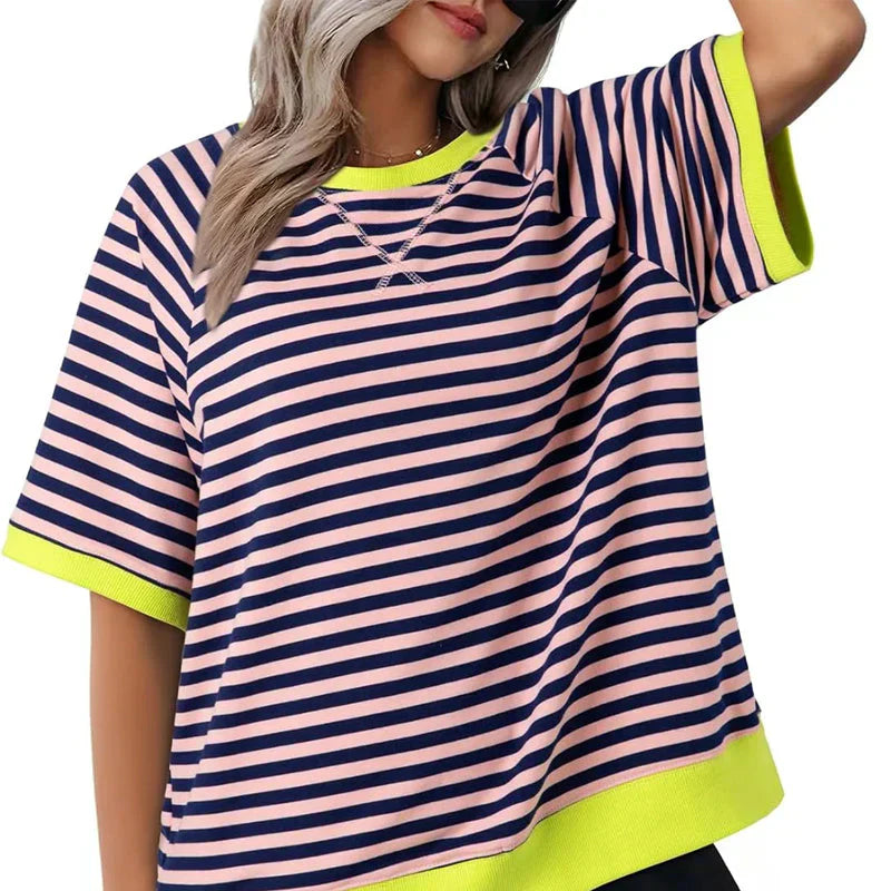 Eris:  Trendiges gestreiftes T-Shirt