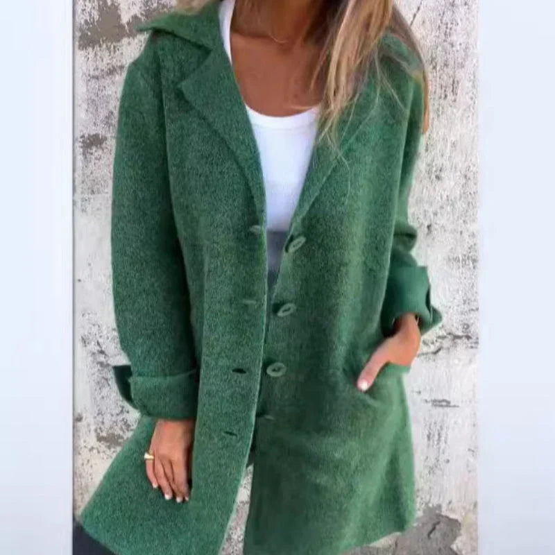 ModeGeist | Gemütliche Mittellange Jacke mit Umgeschlagenen Manschetten