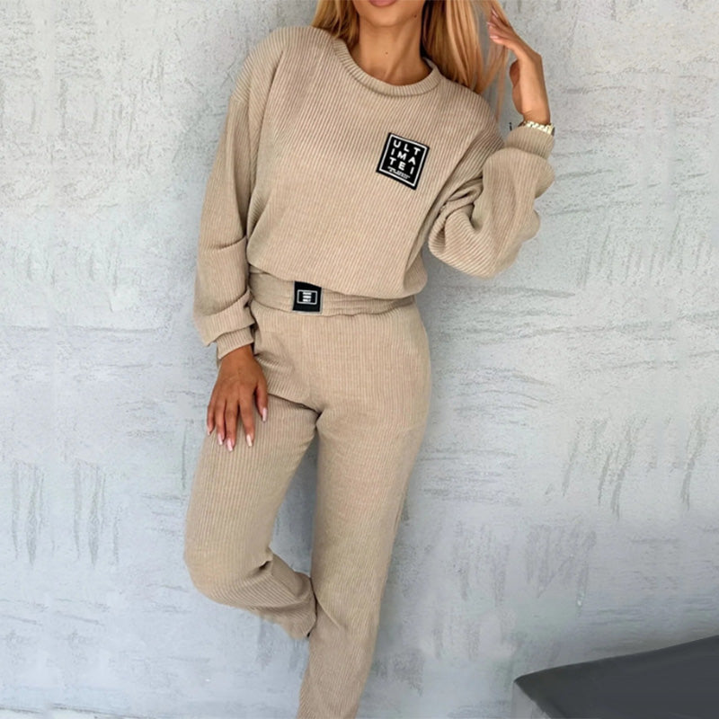 Gemütliches Damen-Joggingset aus Cord von Moore