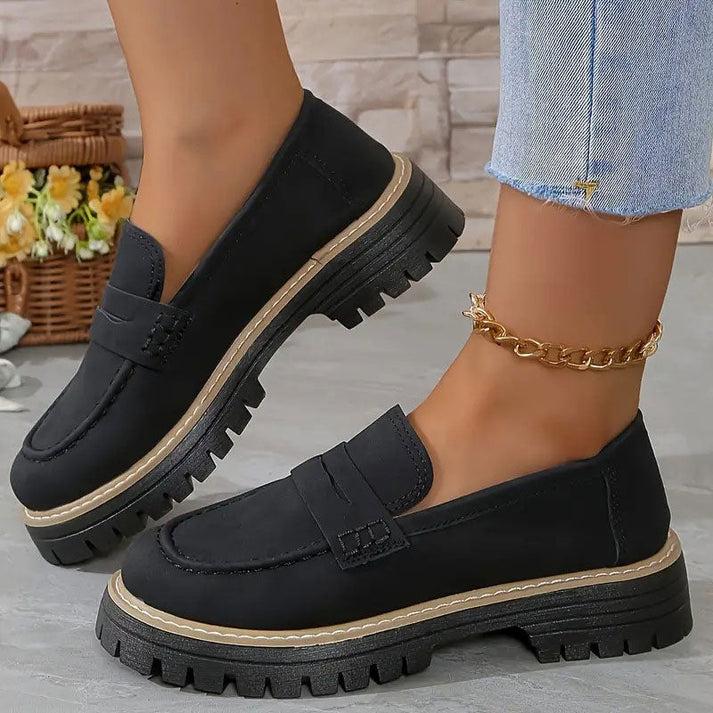ISABEL Platform Slippers with Details