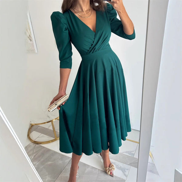 TÜLAY - Midikleid mit V-Ausschnitt und Plissee