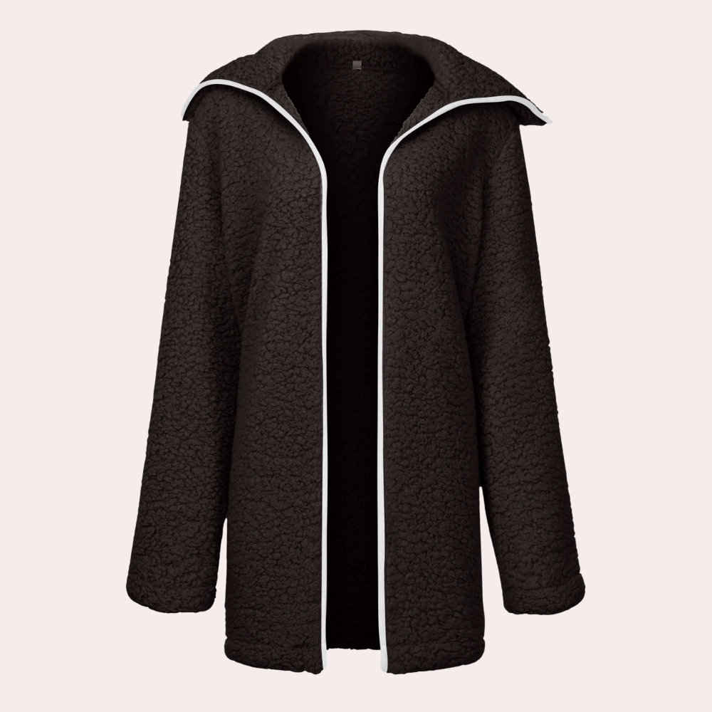 ModeGeist | Leichte Plüschjacke für Damen im Winter