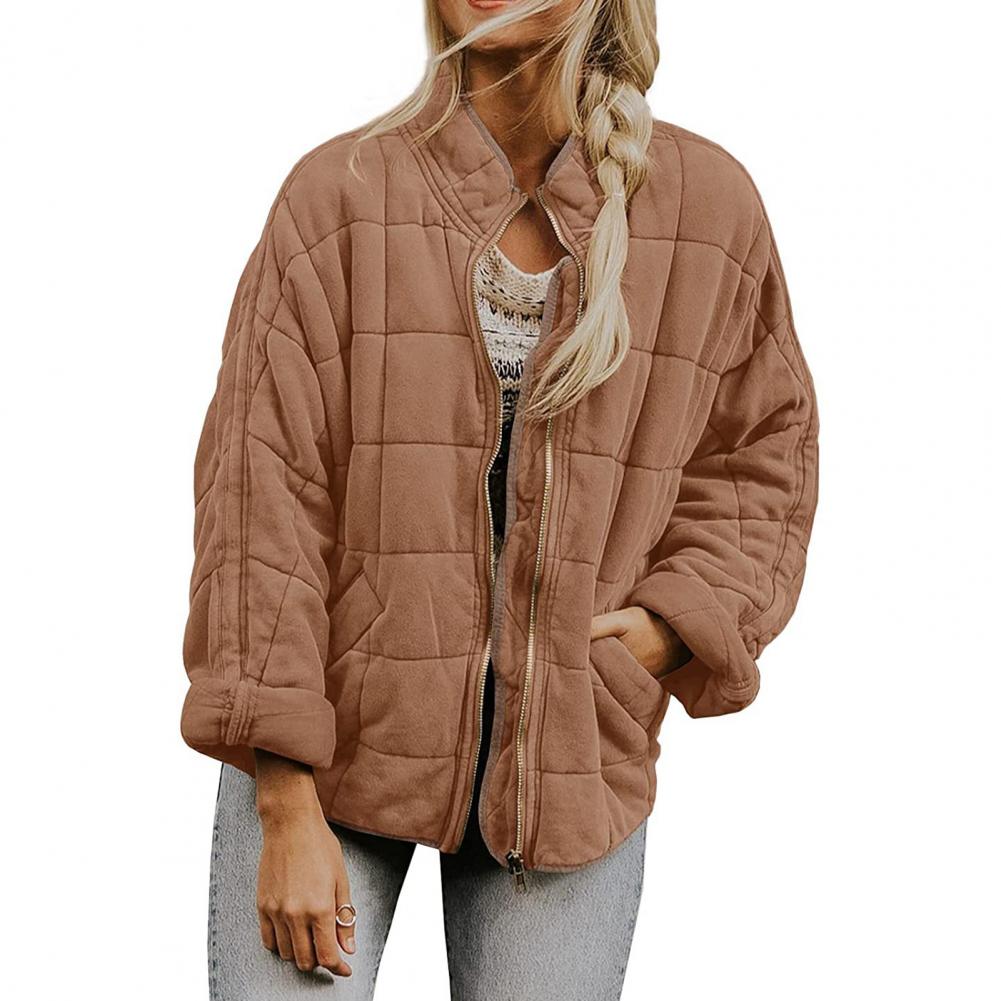 ModeGeist | Elegante und warme Streetwear-Jacke