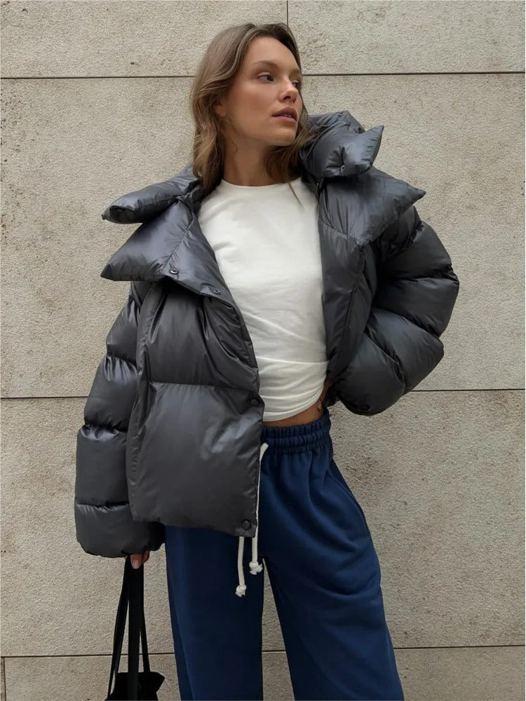 Kurze, gesteppte Damen Kapuzenjacke aus Baumwolle von Renata