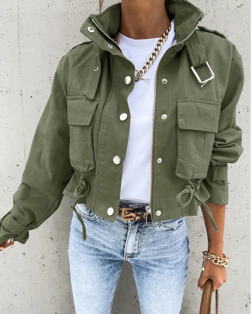 ModeGeist | Kurze Jacke mit Grafischem Muster Baumwolle Mutig, Urban