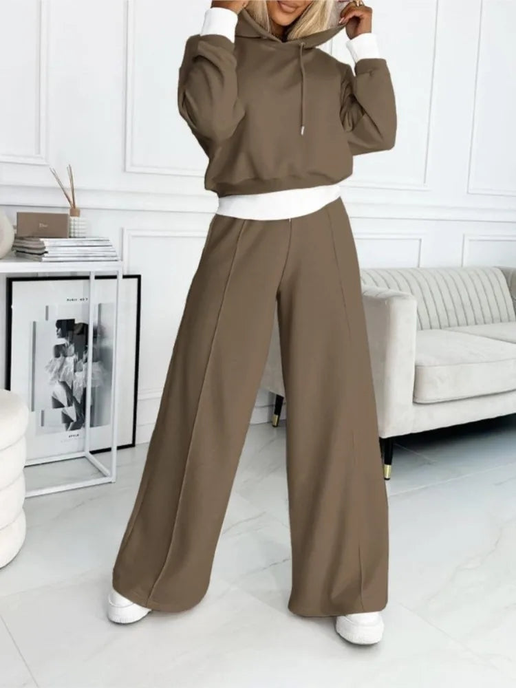 Damen Kapuzenpullover- und Hosenset Nia