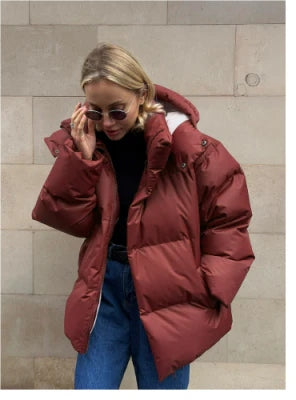 Kurze Damenjacke Larina mit Kapuze