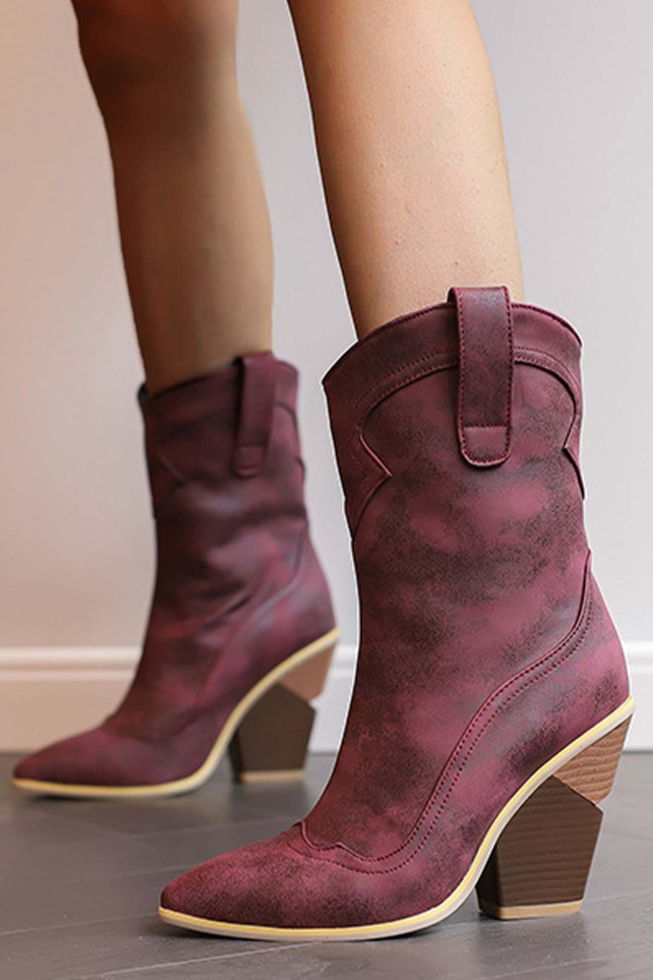 ModeGeist | Spitz Zulaufende Western-Stiefel Bis Zur Wade